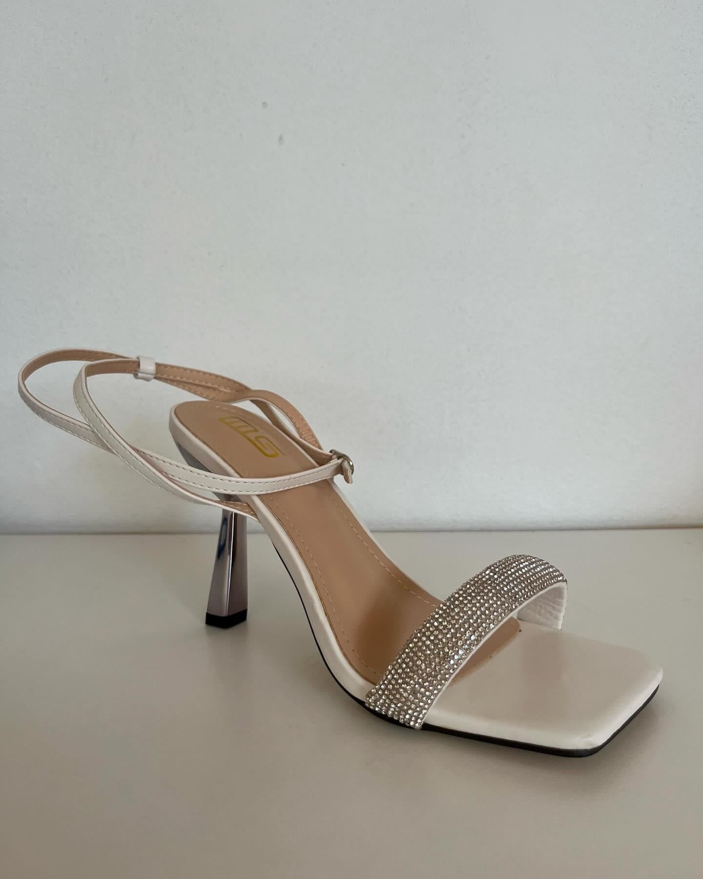 White heel