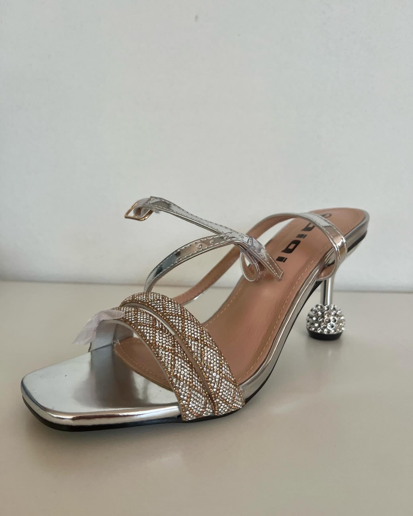Silver heel