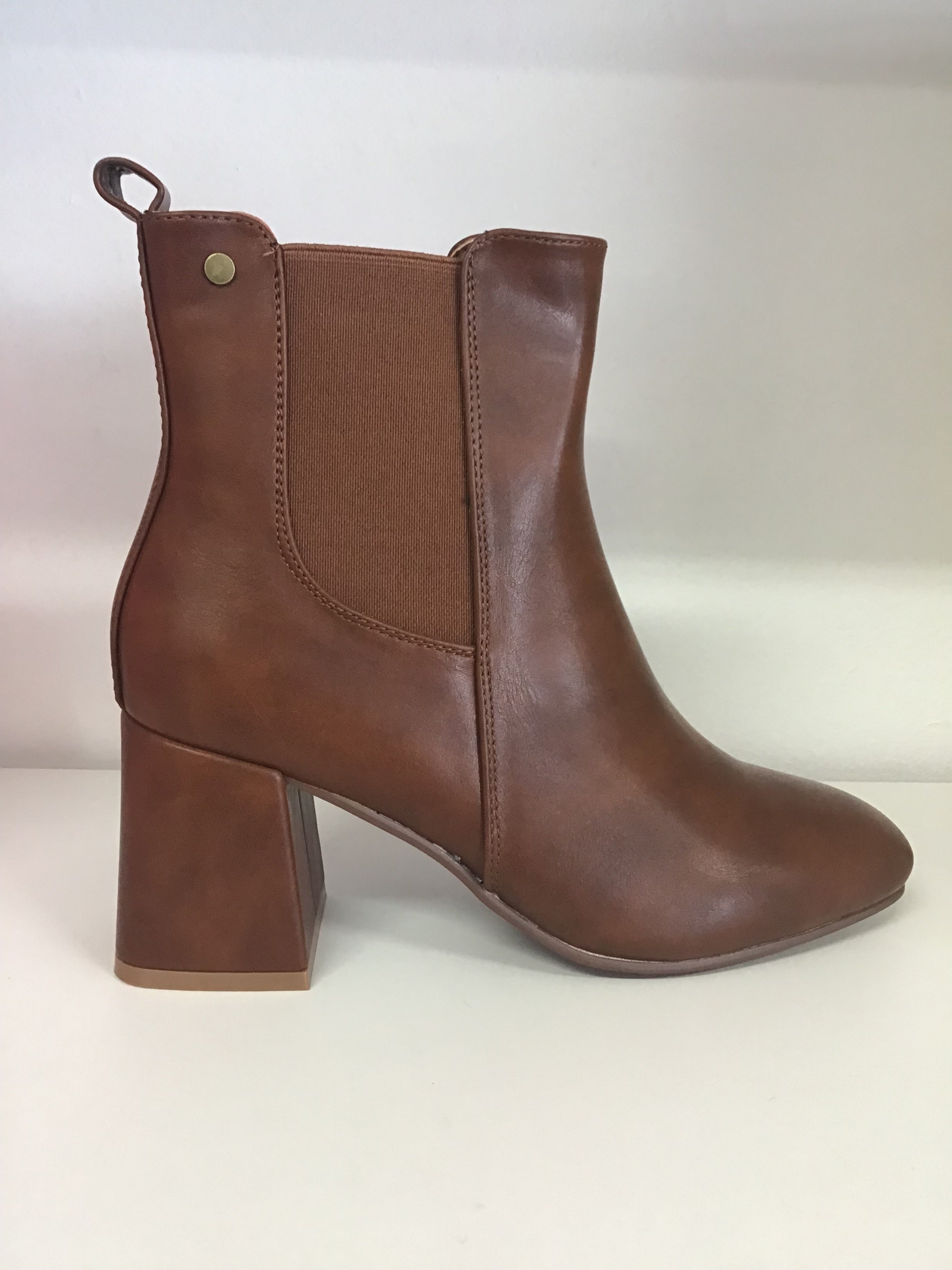Ladies ankle boots