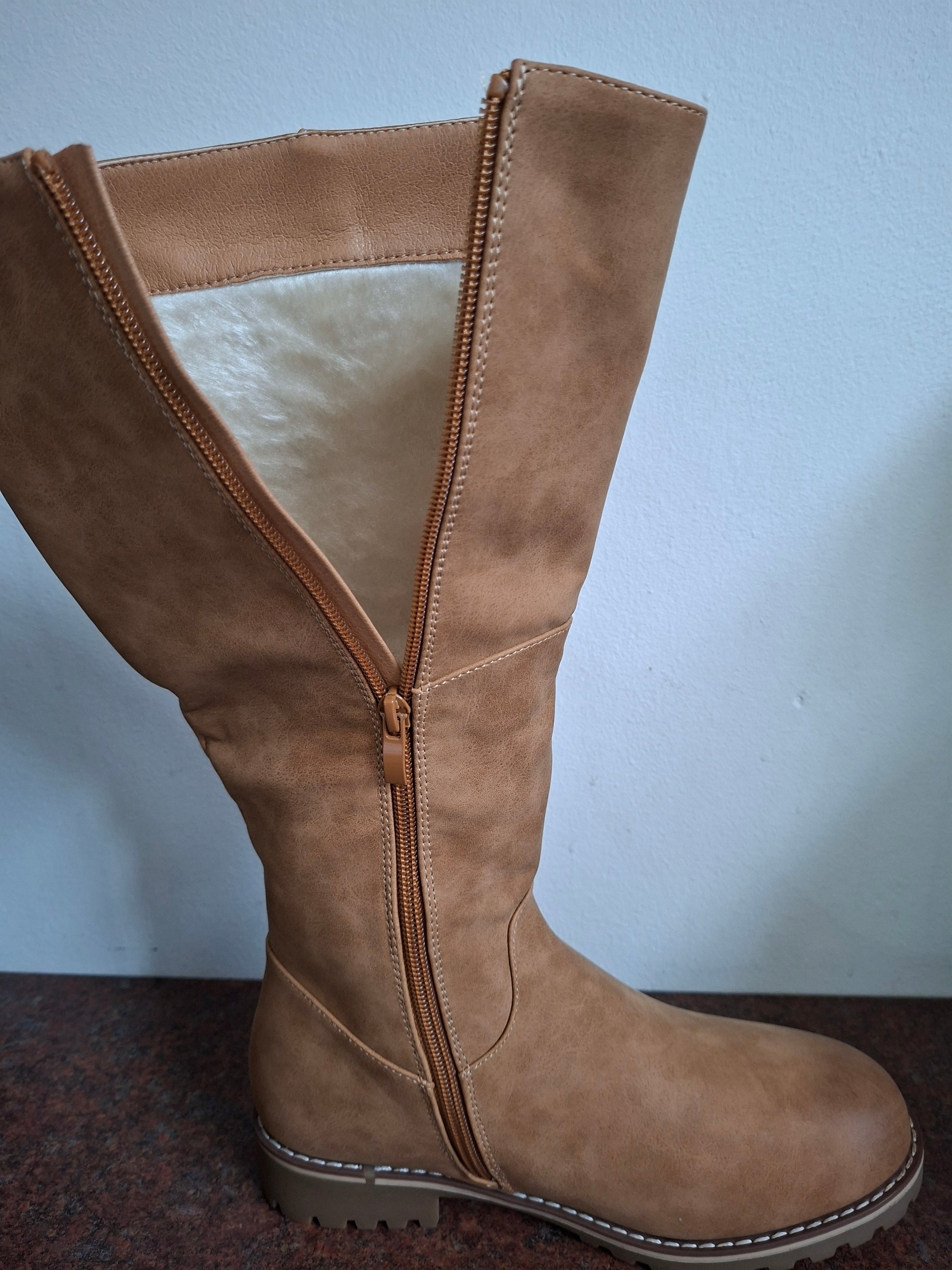 Tan Long. Fur Boot # WZ-3