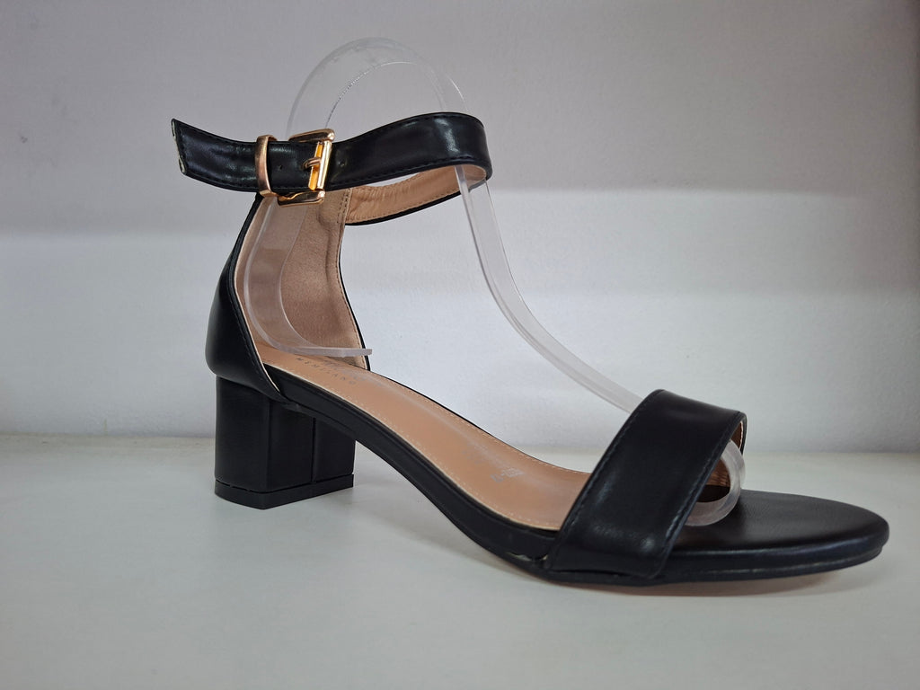 Black sandal