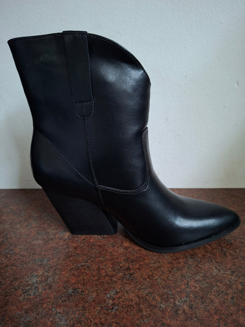 Black Cowboy Boot