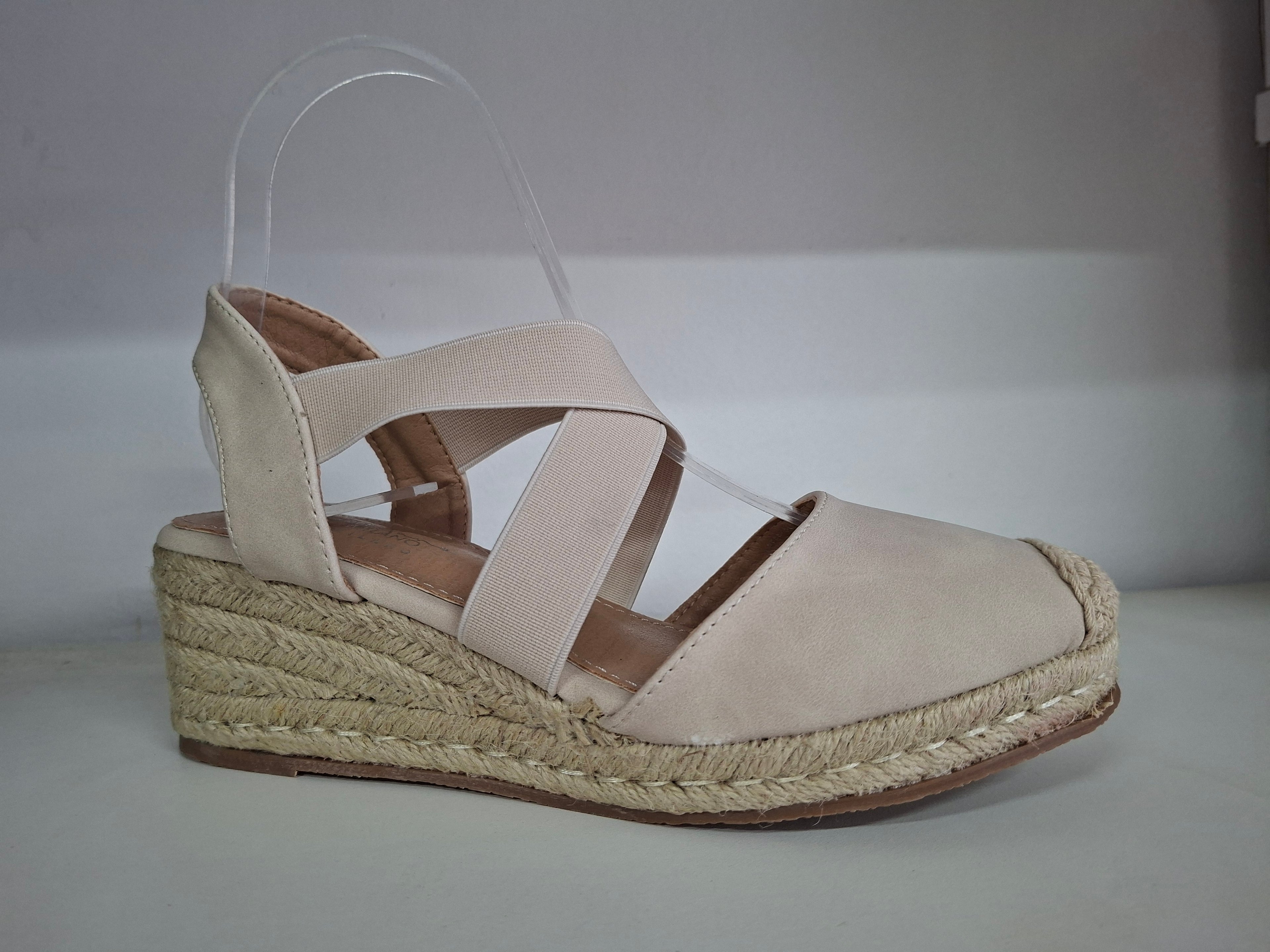 Cream Wedge with support strap