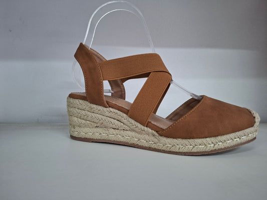 Tan Wedge with supports sandal