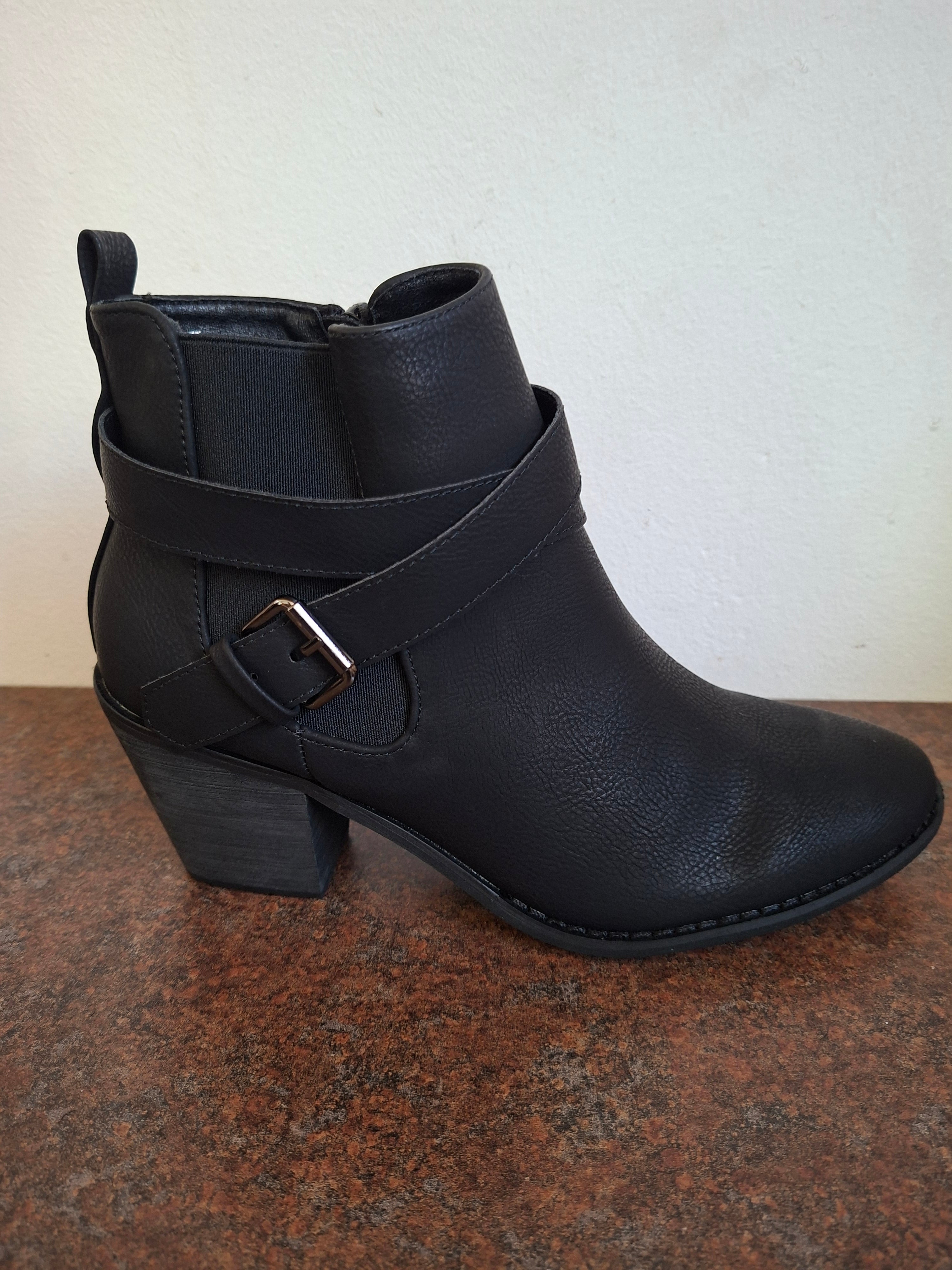 Black Boot