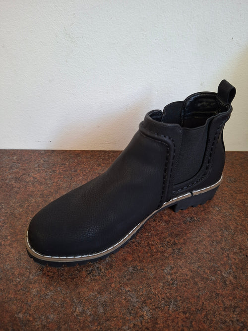 Black Boots