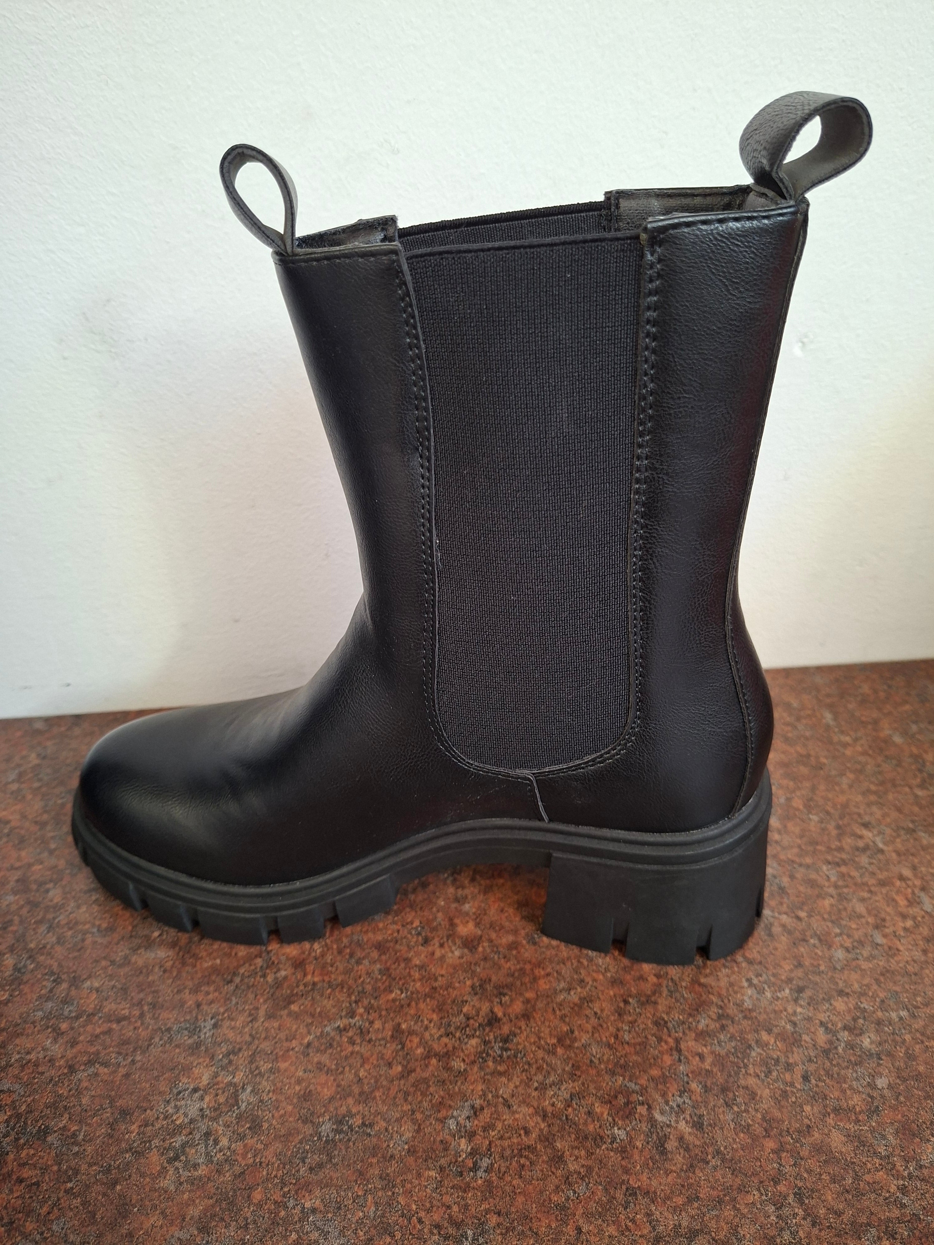 Chunky Black Boot