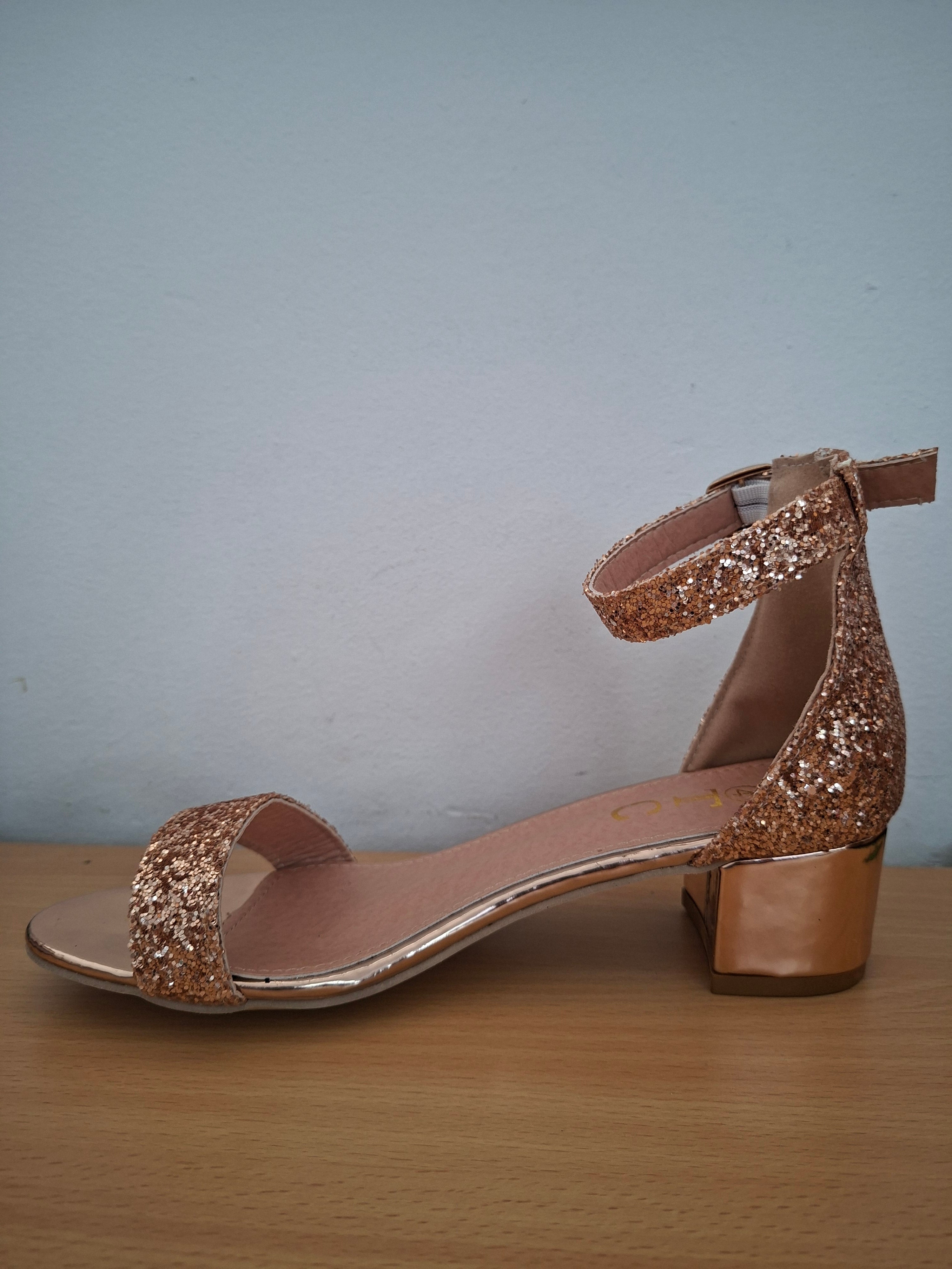 Rosegold flat shoe