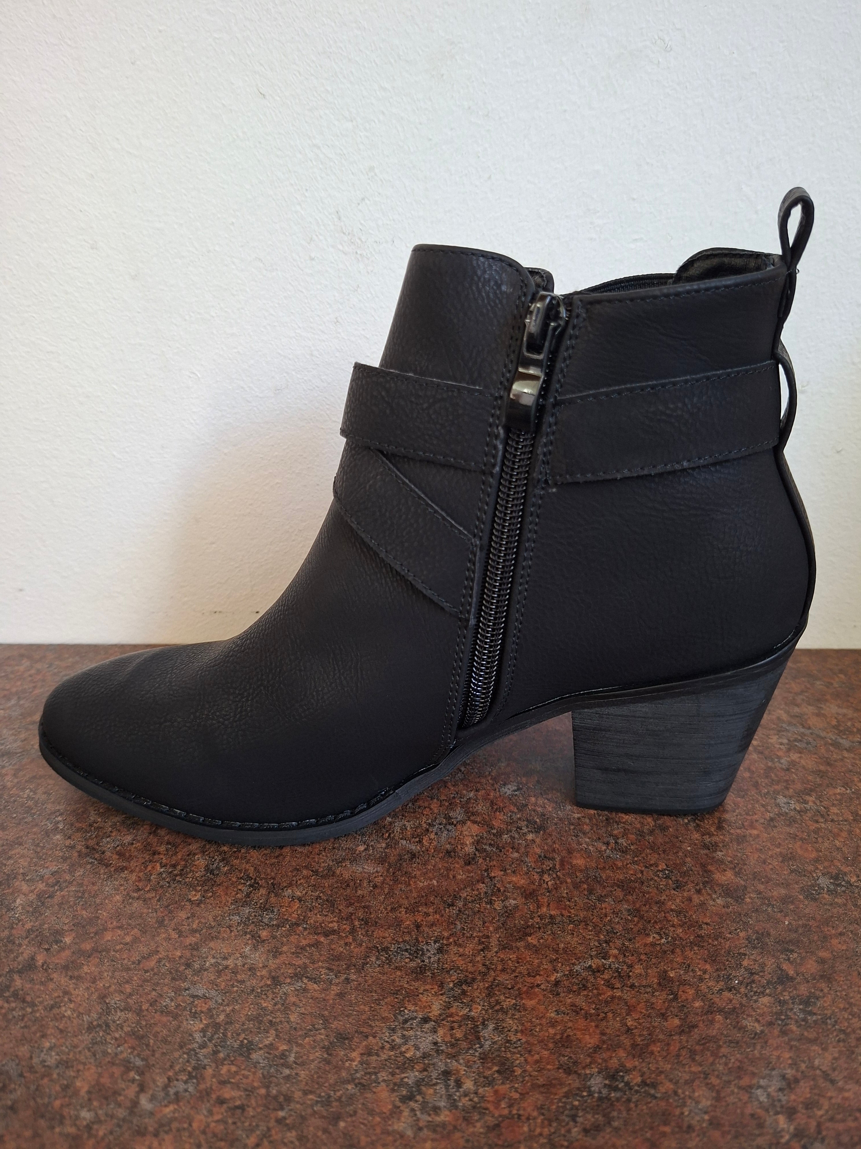 Black Boot